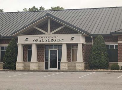 oral surgeon in chattanooga