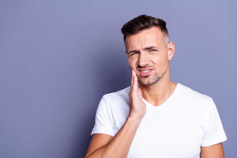 Signs You Should See an Oral Surgeon for TMJ