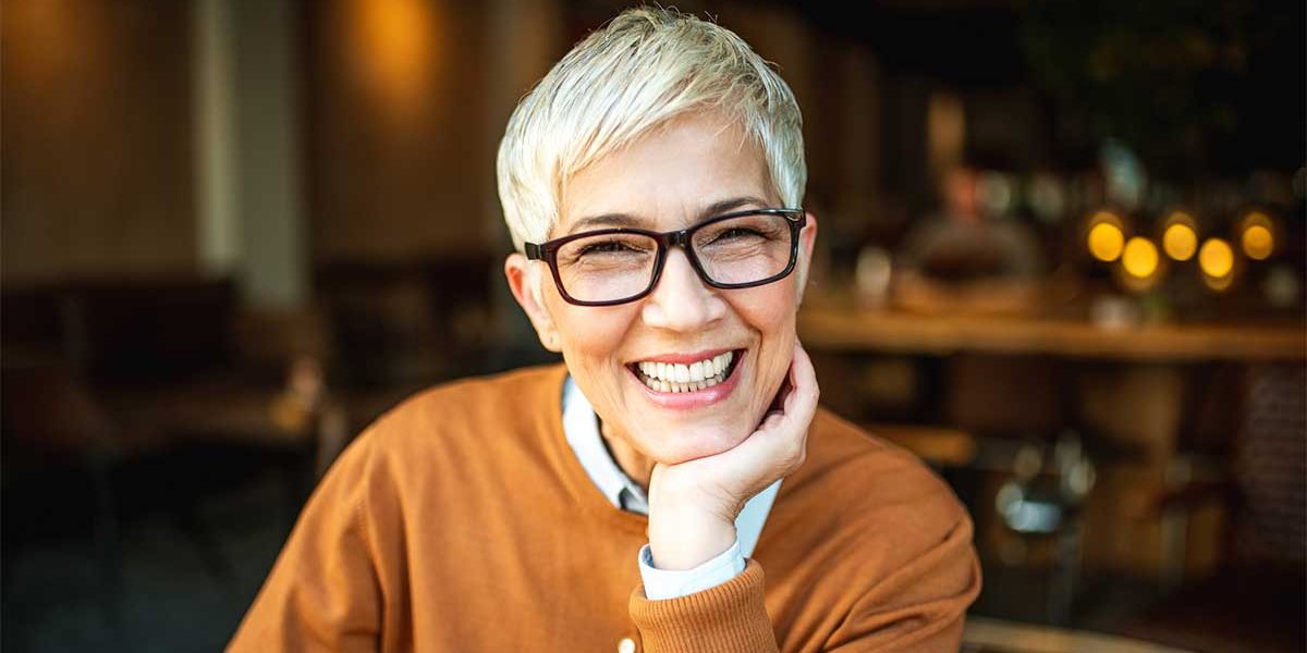 Who Does Dental Implant Surgery